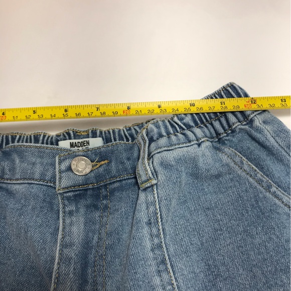 Madden NYC Denim Blue Cut-Off Elastic Waist Cargo Short Shorts Size S - Picture 9 of 14